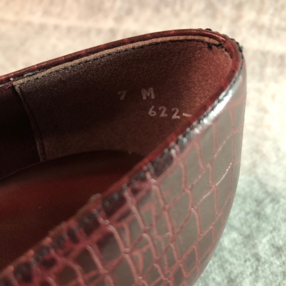 Burgundy ‘Crocodile’ Low-Heel Pumps - Picture 11 of 16